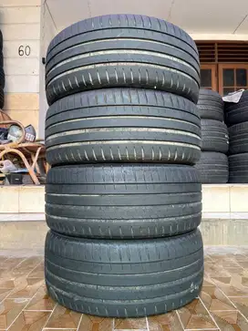 Ban Michelin Pilot Sport 4 235 45 r18 4Pcs