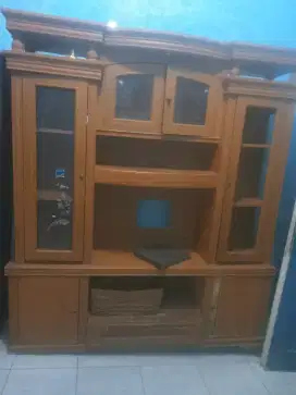Lemari tv kayu ada perbaikan