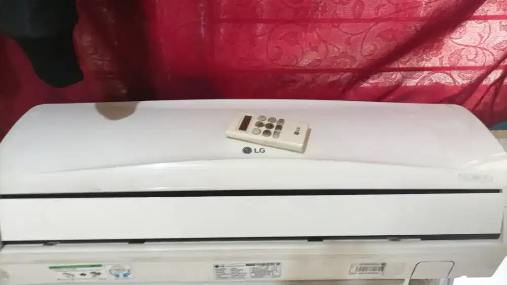 SERVICE AC DAN KULKAS BERGARANSI