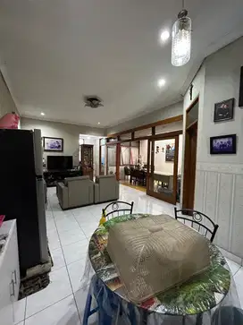 Jual Rumah Siap Huni di Cluster Singgasana Pradana Bandung