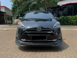 TERMURAH TOYOTA SIENTA Q 1.5 AT 2017 HITAM