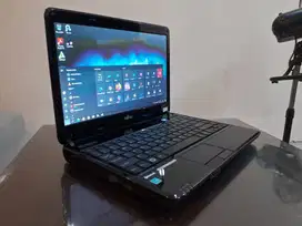 Core i5 8GB 4GB SSD +HDD Laptop Fujitsu BADAK Mulus MEWAH Garansi