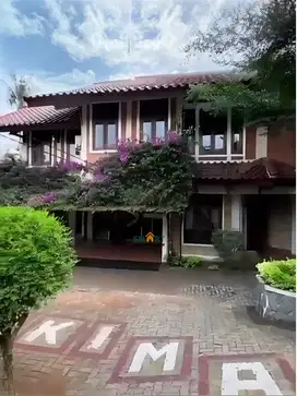 RUMAH MEWAH & LUAS DI JAGAKARSA. COCOK DIJADIKAN VILLA PRIBADI