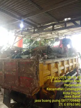 Jasa buang puing dan tanah