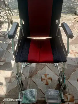Kursi roda GEA medical