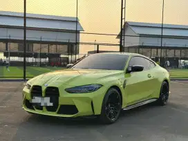 BMW M4 COMPETITION iDRIVE8 AT 2024 LOW KM SAO PAULO YELLOW SUPER COND
