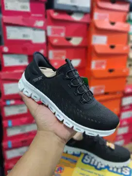SEPATU WANITA SKECHERS ORIGINAL RESMI PT.MAP (LAST ONLY 37/24CM)