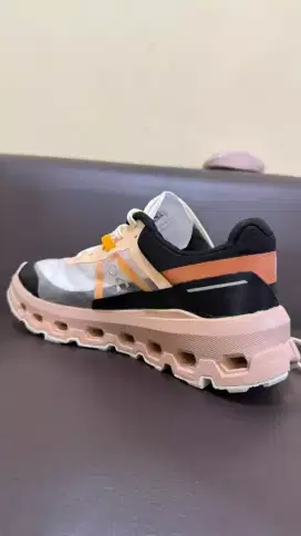 On Cload (40/41) untuk olahraga