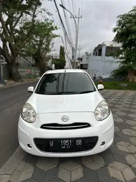 Nissan March Matic 2012 Putih Brio Siap Agya Pakai Yaris Istimewa