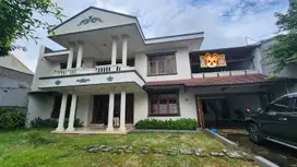Di Jual Rumah  2 Lantai di pesangrahan Jakarta Selatan