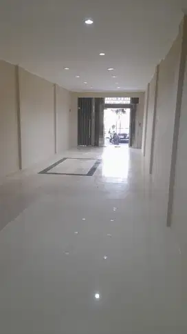 Ruko 3,5 Lantai Baru Renovasi Harga BU di Kebayoran Lama Jak Sel