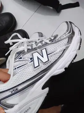 SEPATU NB 740 ,NIKE AMBUSH DAN VANS SIZE 41 DI JAMNIN ORI (SECOND)