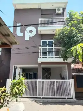 Bawah Pasaran‼️ Tempat Usaha+Kost  Kebonsari Surabaya