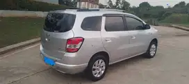 Chevrolet SPIN LTZ 1.5 MT