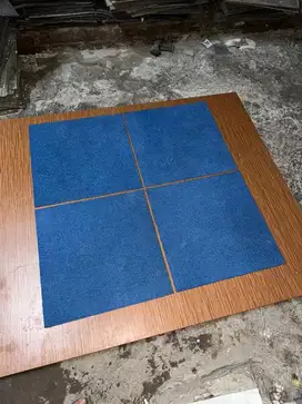 Karpet Tile 50x50 – Motif Elegan, Tahan Lama, Cocok untuk Ruangan