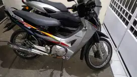 Honda karisma 125D antik