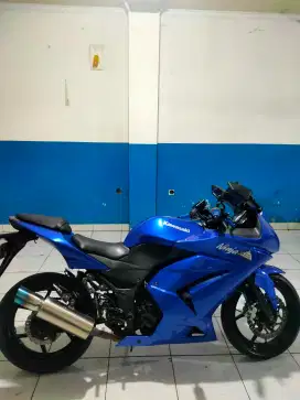 Jual Ninja 250R karbu tahun 2011