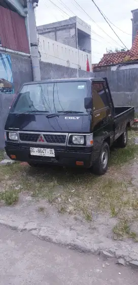 mitsubishi L300 pick up 2019