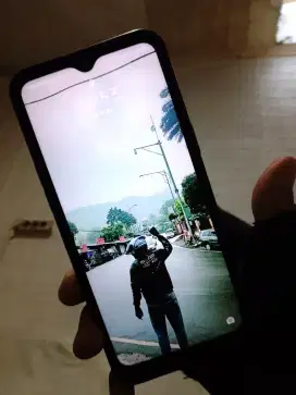 Realme 5i 4/64 hp cas only