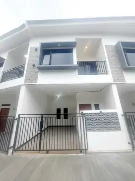 JUAL MURAH RUMAH MINIMALIS 2 LT LOKASI STRATEGIS DEKAT STASIUN CAK