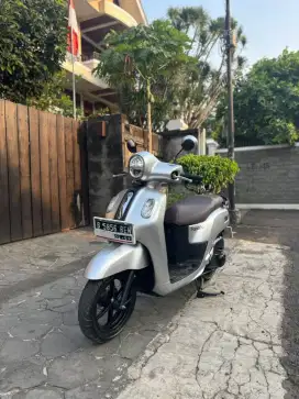 DP 500 Ribuan Yamaha Fazzio 125 LUX 2022