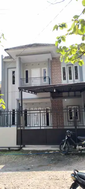 ( DEKAT UNDIP ) RUMAH SIAP HUNI DI BUKIT SARI BANYUMANIK SEMARANG