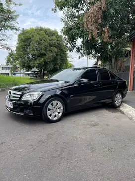 Mercedes-Benz C200 2011 Bensin