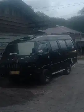 Di jual Minibus L300