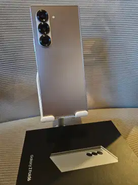 Samsung fold 6 256 resmi sein 4 5 7 ultra fold6
Mulus 99%