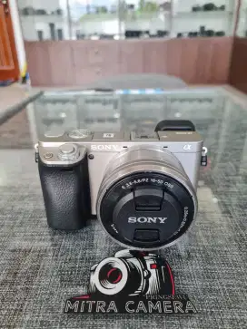 SONY A6000 Like New sc 12rb