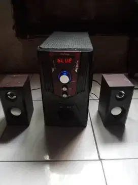 speaker aktif 2,1 bass dijamin glerr dan mumer