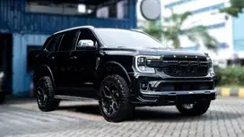 FORD Everest 2.0 Titanium 4X4 SUV 10 AT Special Full Accessories