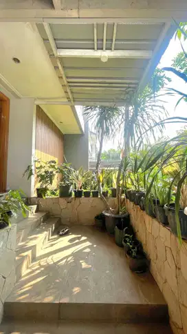 Rumah Hommy  dan Bagus siap huni di Bintaro SC0003 t