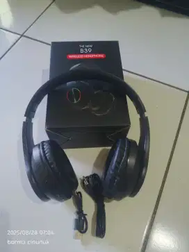 Earphone bluetooth bando