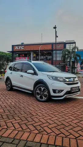 HONDA BR-V E CVT PRESTIGE 1.5 AT 2016