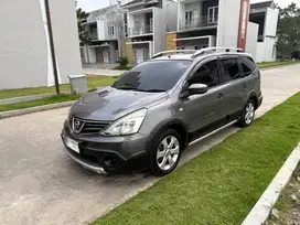 Nissan Grand Livina X-Gear CVT L11 Abu-Abu 2014