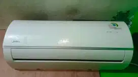 AC Midea 1/2 PK