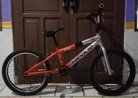 Sepeda BMX SENATOR