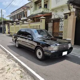 Toyota Crown Comfort Diesel JDM Solar Asli