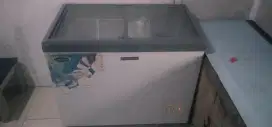 Freezer frigigate sleding