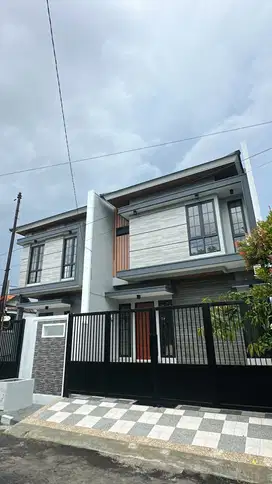 RUMAH BARU GRESS TINGGAL 1 UNIT BARUK UTARA SELANGKAH KE JALAN MERR
