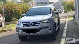 Toyota fortuner vrz diesel 2017 silver