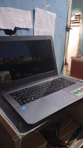 Laptop Asus X441N