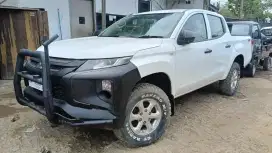 Triton Facelift 2021 pemakaian 2022 mesin sehat