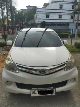 Di jual mobil daihatsu xenia