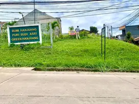 Tanah komersial Cihanjuang jual cepat