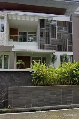 Rumah Mewah Siap Huni Full Furnished Dekat Tol Karawang Barat