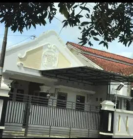 DIJUAL RUMAH BONUS KOSTAN 4 PINTU DI CILACAP JAWA TENGAH