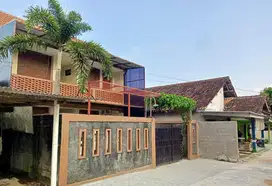 DIJUAL KOST EKSKLUSIF 14 KAMAR DI JAKAL KM 13 SELATAN KAMPUS UII YOGYA