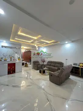VILLA LUX TAMAN MALIBU INDAH